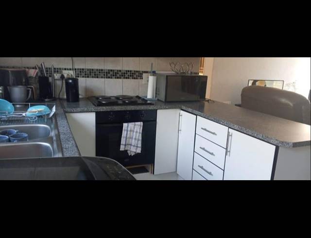 2 BEDROOM TOWNHOUSE FOR SALE IN RIDGEWAY